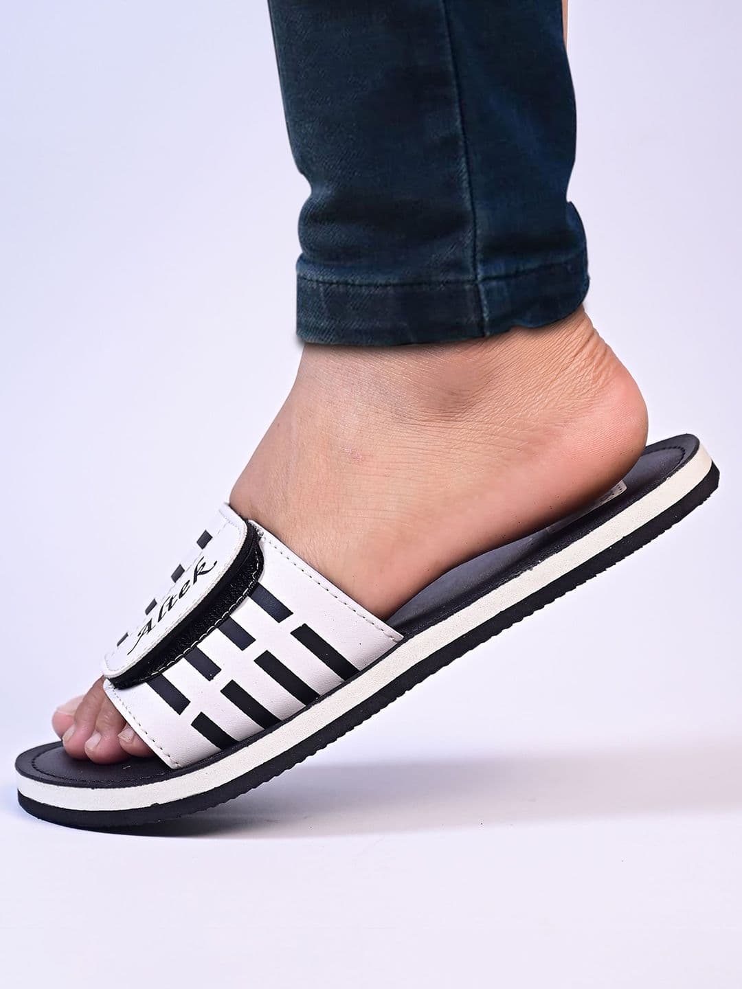 ALTEK Men Printed Sliders thumbnail 4