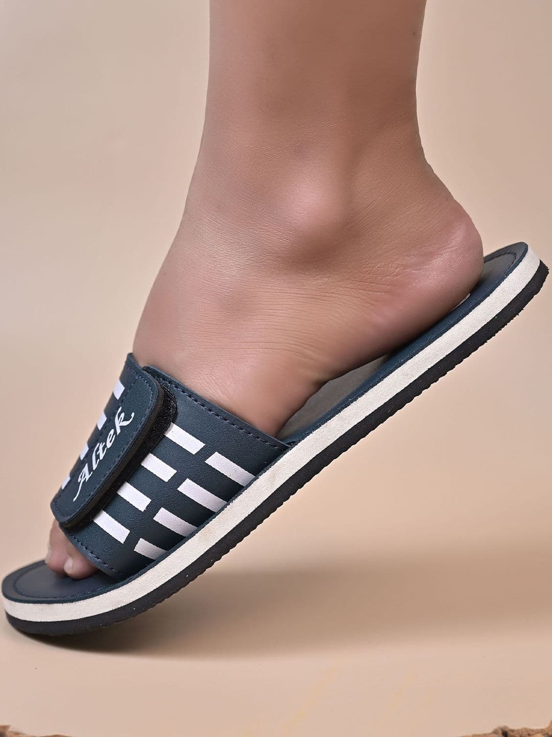 ALTEK Men Printed Sliders thumbnail 2