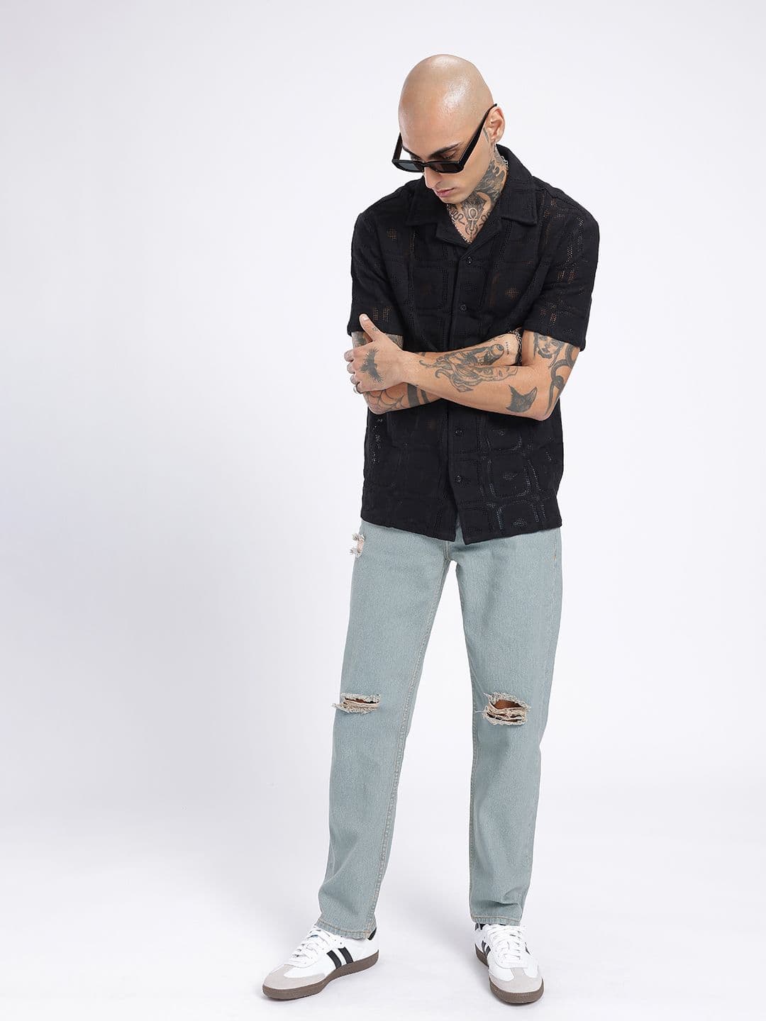 glitchez Men Relaxed Fit Mildly Distressed Jeans thumbnail 3