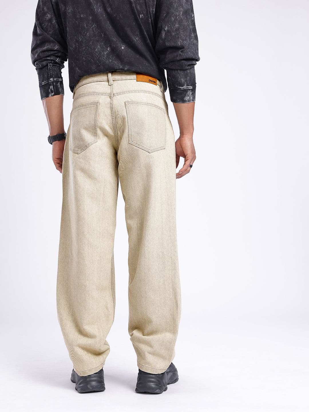 glitchez Men Light Shade Loose Jeans thumbnail 4