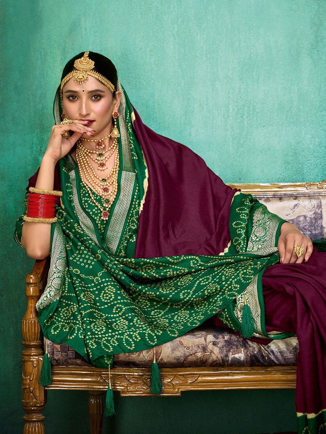 TIRA Bandhani Printed Sequinned Saree thumbnail 3