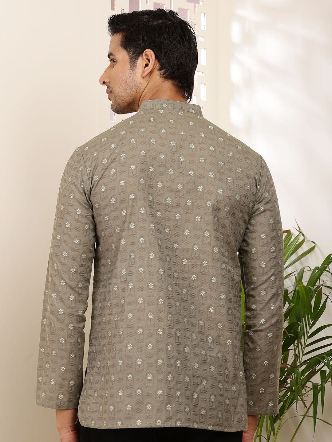 MULTI SHADES Men Ethnic Motifs Printed Thread Work Kurta thumbnail 3