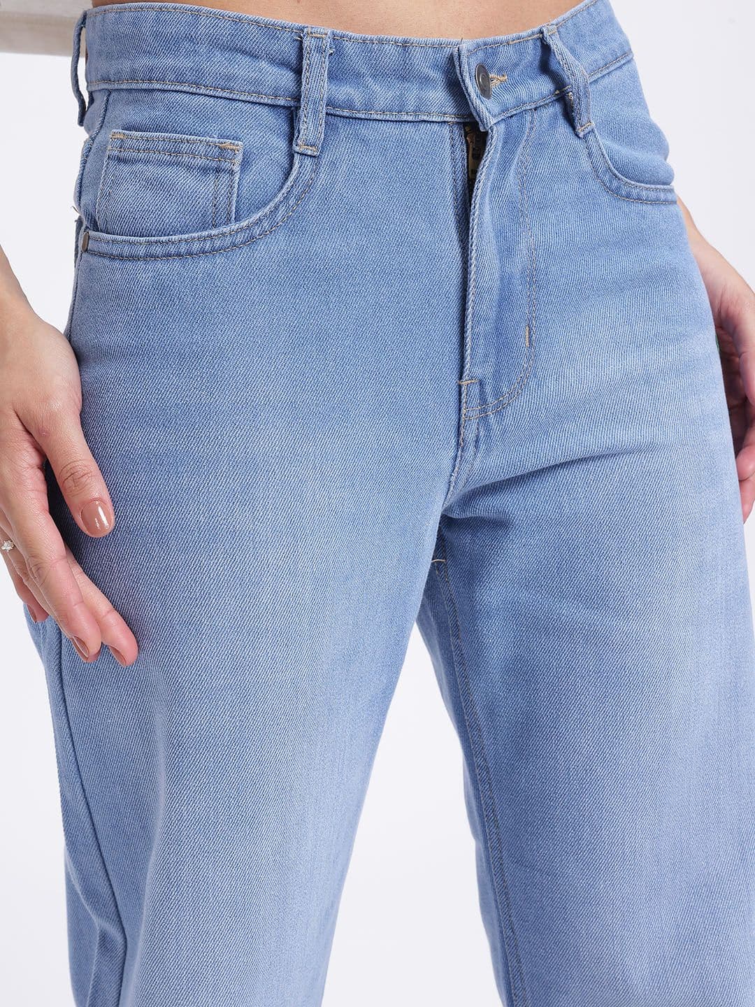 glitchez Women Light Fade Cropped Straight Fit Jeans thumbnail 5