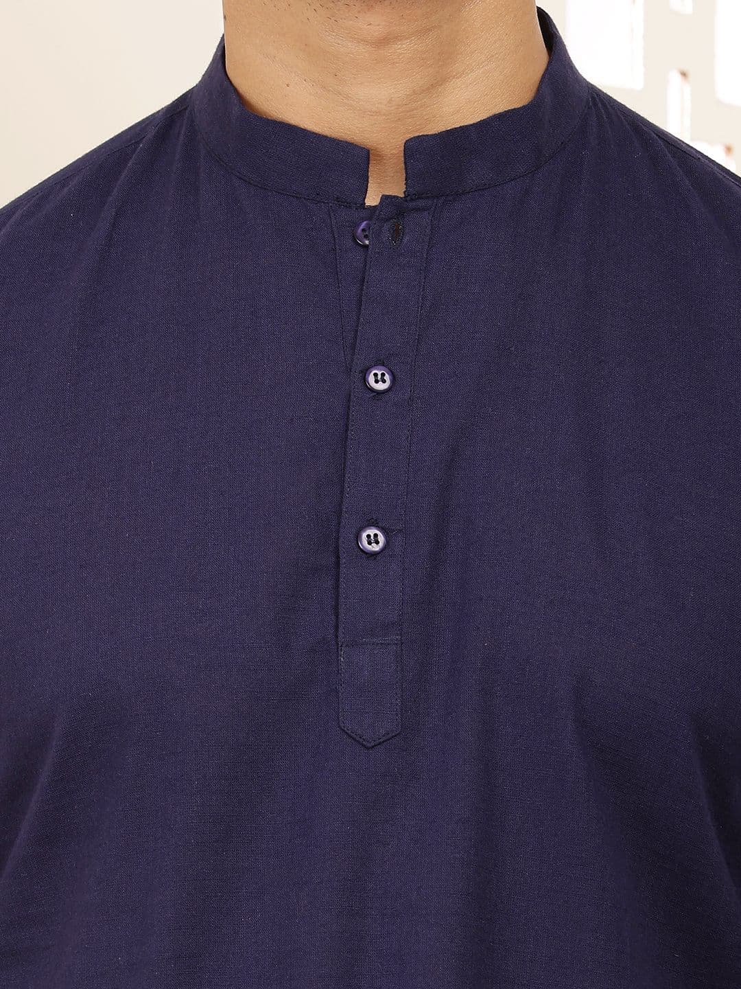 MULTI SHADES Men Mandarin Collar Kurta thumbnail 6