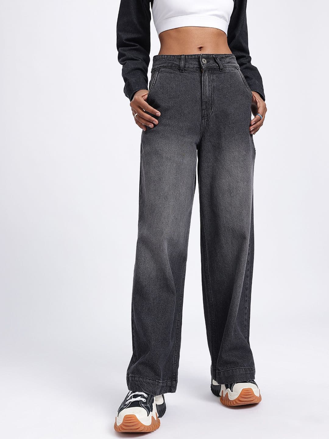 glitchez Women Light Fade  Straight Fit Jeans thumbnail 7