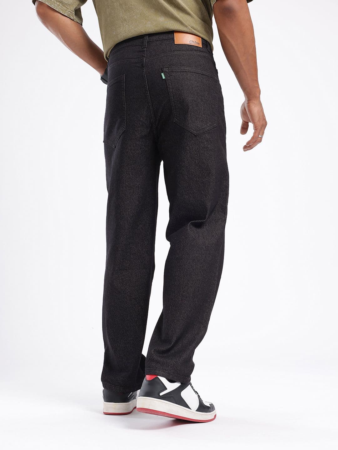 glitchez Men Panelled Skater Light Fade Stretchable Relaxed Fit Jeans thumbnail 5