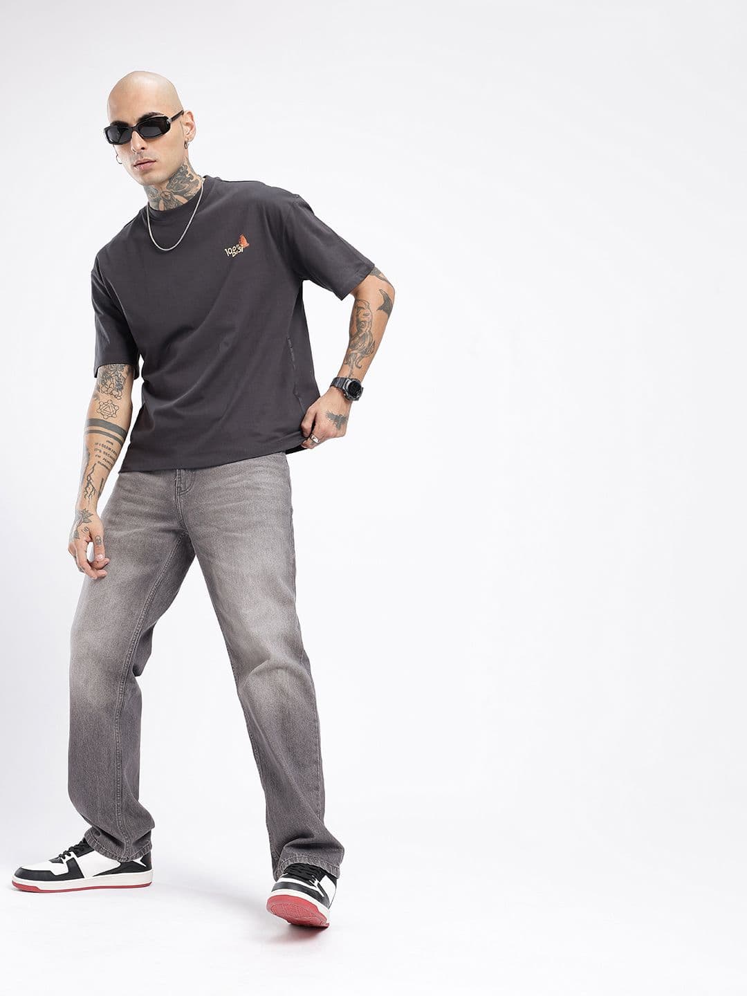glitchez Men Straight Fit Medium Shade Jeans thumbnail 5