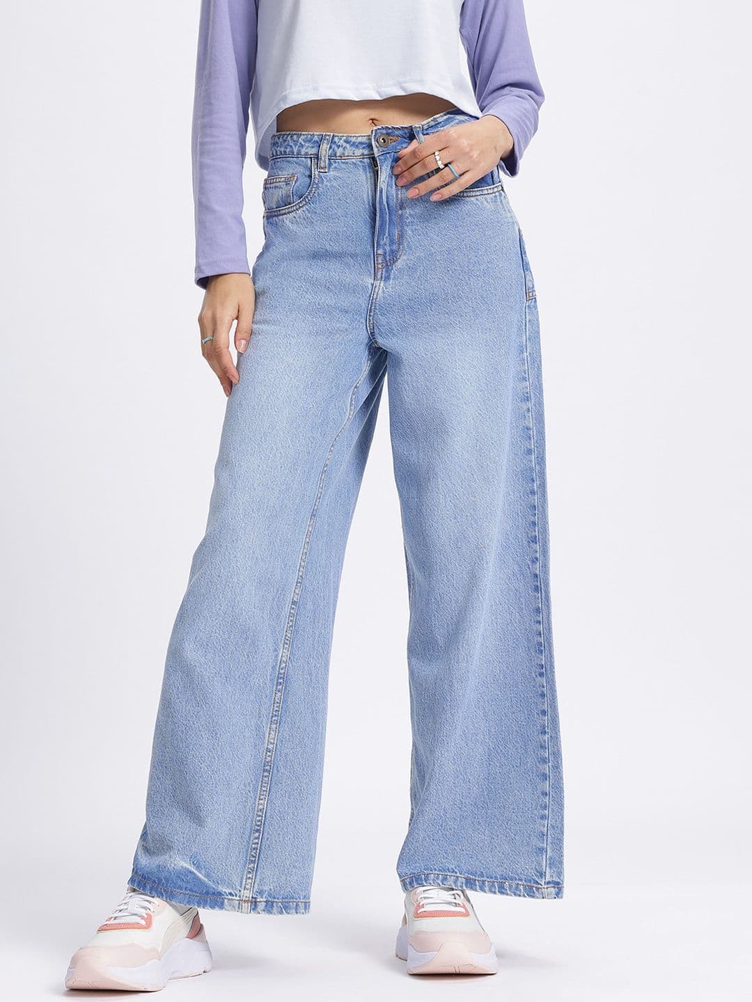 glitchez Women Light Fade Pure Cotton Baggy Wide Leg Fit Jeans thumbnail 4