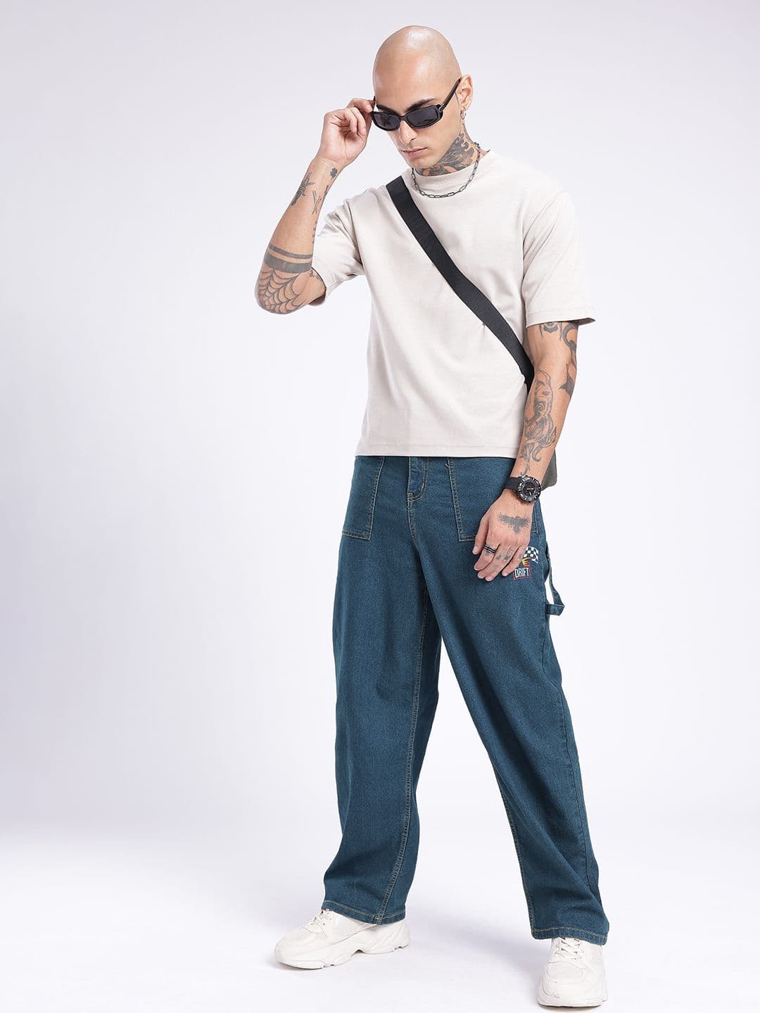 glitchez Men Loose Cropped Printed Stretchable Jeans thumbnail 3