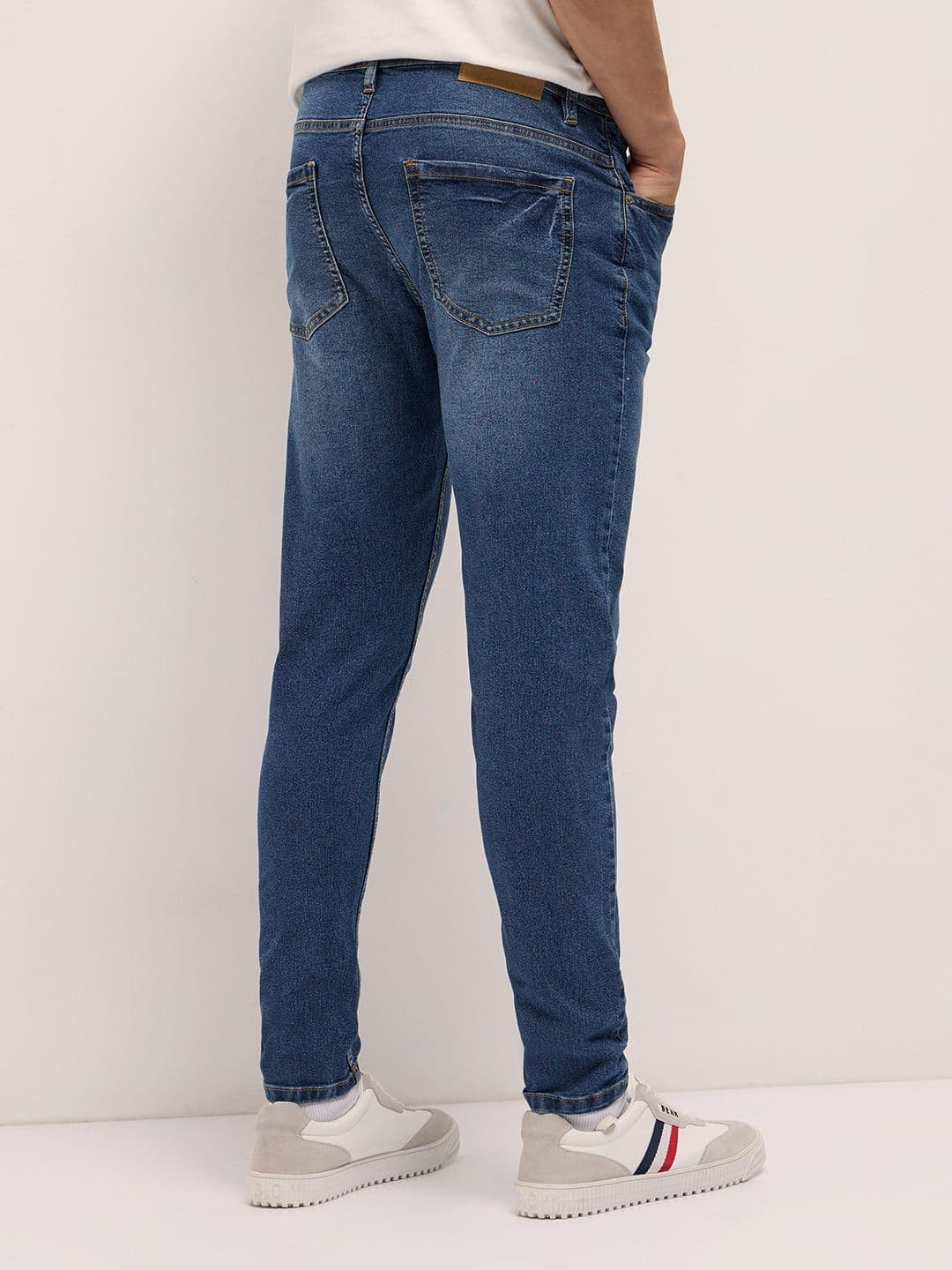 THE BEAR HOUSE Men Skinny Fit Mid-Rise Stretchable Jeans thumbnail 6
