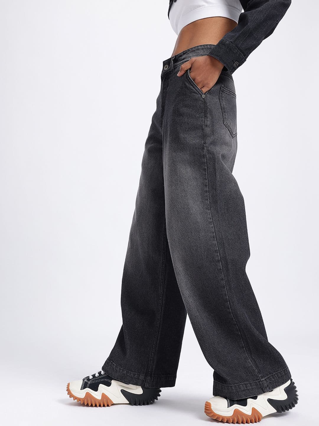 glitchez Women Light Fade  Straight Fit Jeans thumbnail 8