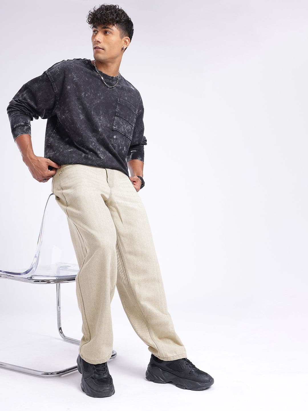 glitchez Men Light Shade Loose Jeans thumbnail 3
