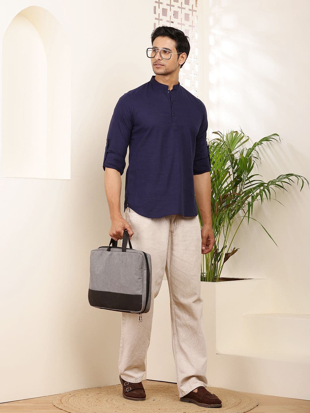 MULTI SHADES Men Mandarin Collar Kurta - view 1