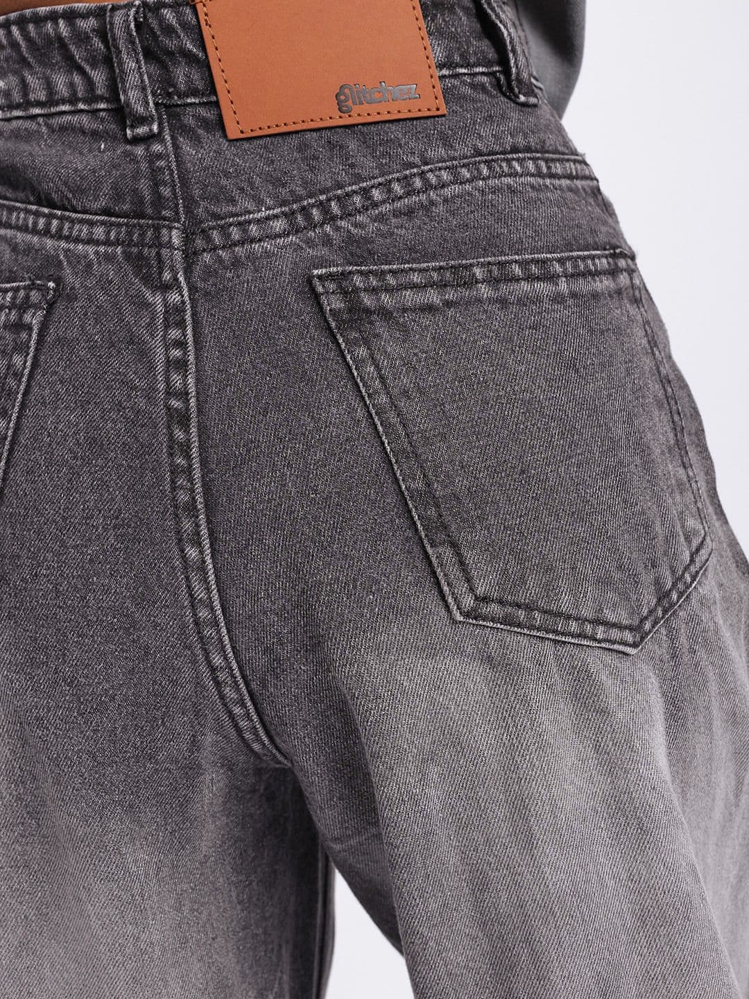 glitchez Women Baggy Bliss Light Fade Jeans thumbnail 6