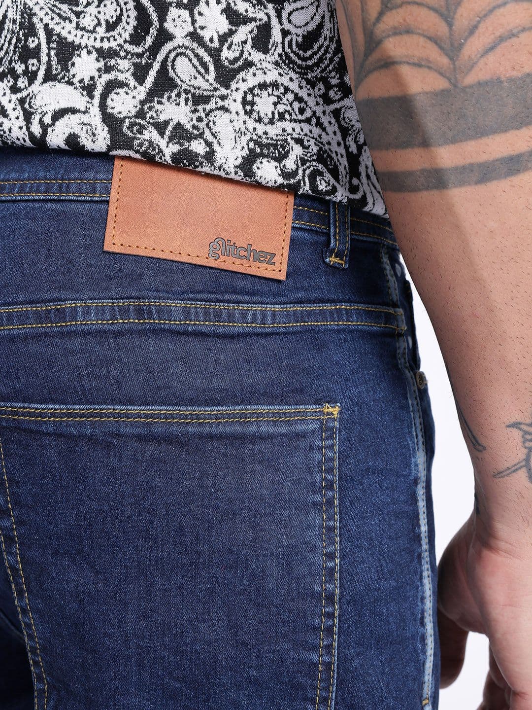 glitchez Men Printed Straight Fit Jeans thumbnail 4