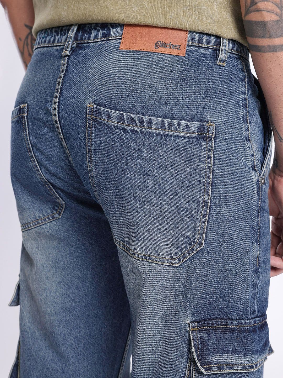 glitchez Men Relaxed Fit Ripped Heavy Fade Cargo Jeans thumbnail 4
