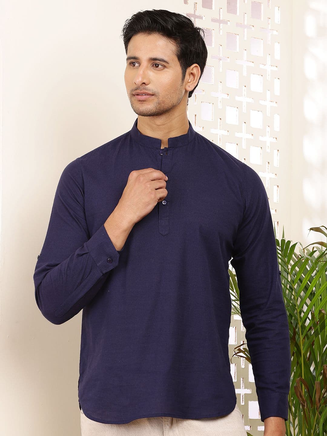 MULTI SHADES Men Mandarin Collar Kurta thumbnail 7