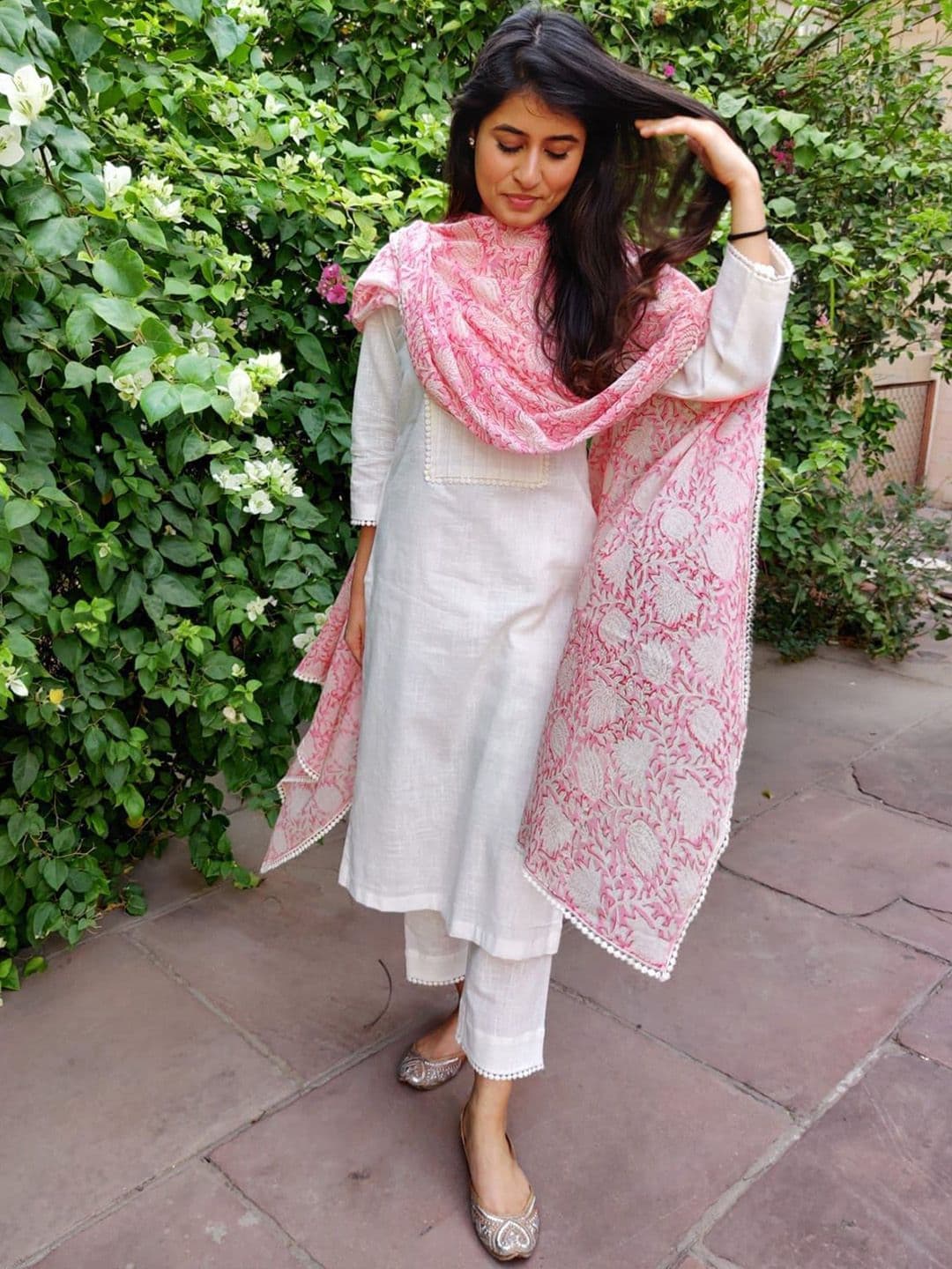 Piyuti Women Regular Kurta with Trousers & Dupatta thumbnail 2