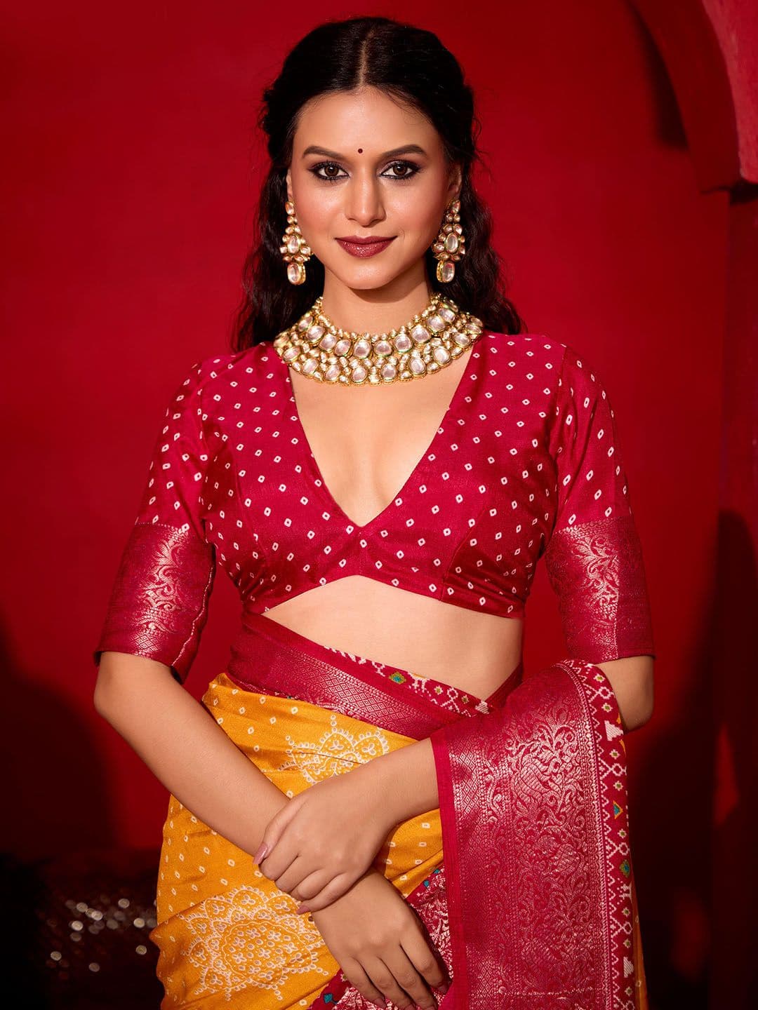 TIRA Bandhani Printed Zari Saree thumbnail 3