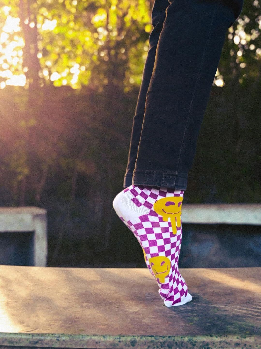 NoFoMo Smiling Board Unisex Printed Crew-Length Odour-Free Socks thumbnail 4