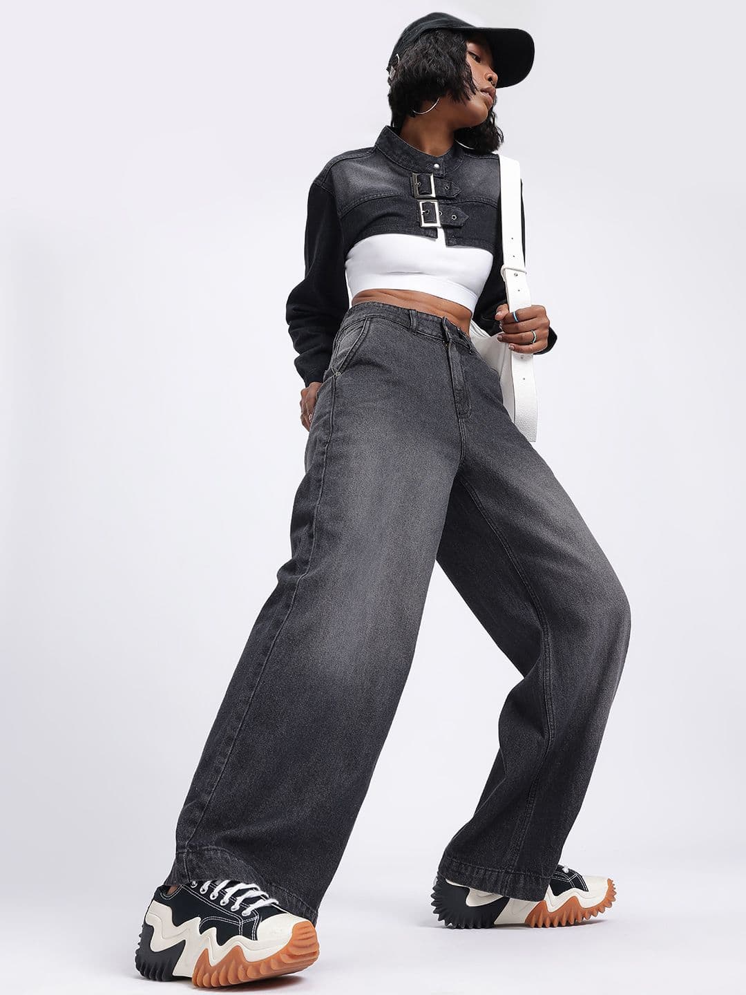 glitchez Women Light Fade  Straight Fit Jeans thumbnail 6
