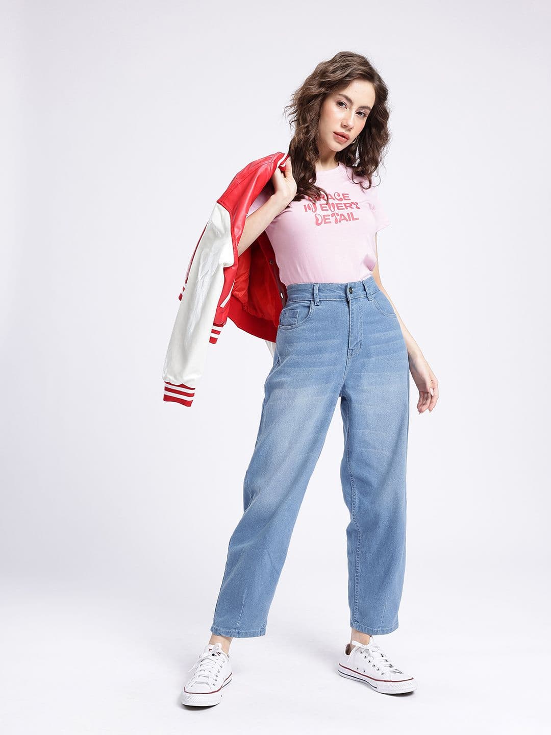 glitchez Women Balloon Fit Faded Jeans thumbnail 2