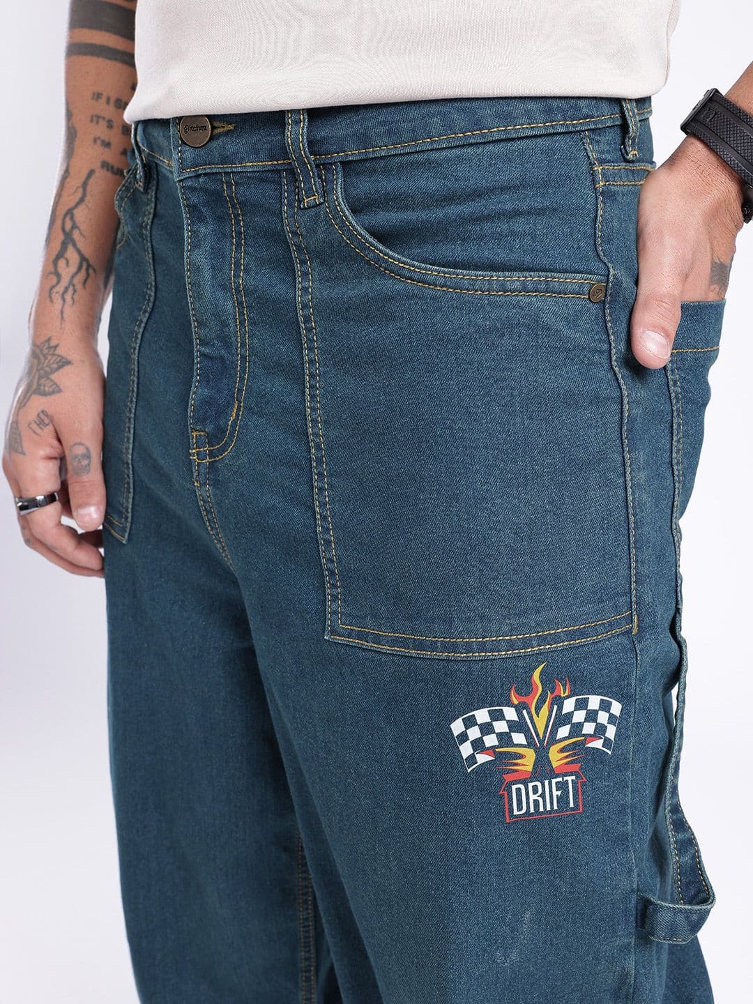 glitchez Men Loose Cropped Printed Stretchable Jeans thumbnail 7