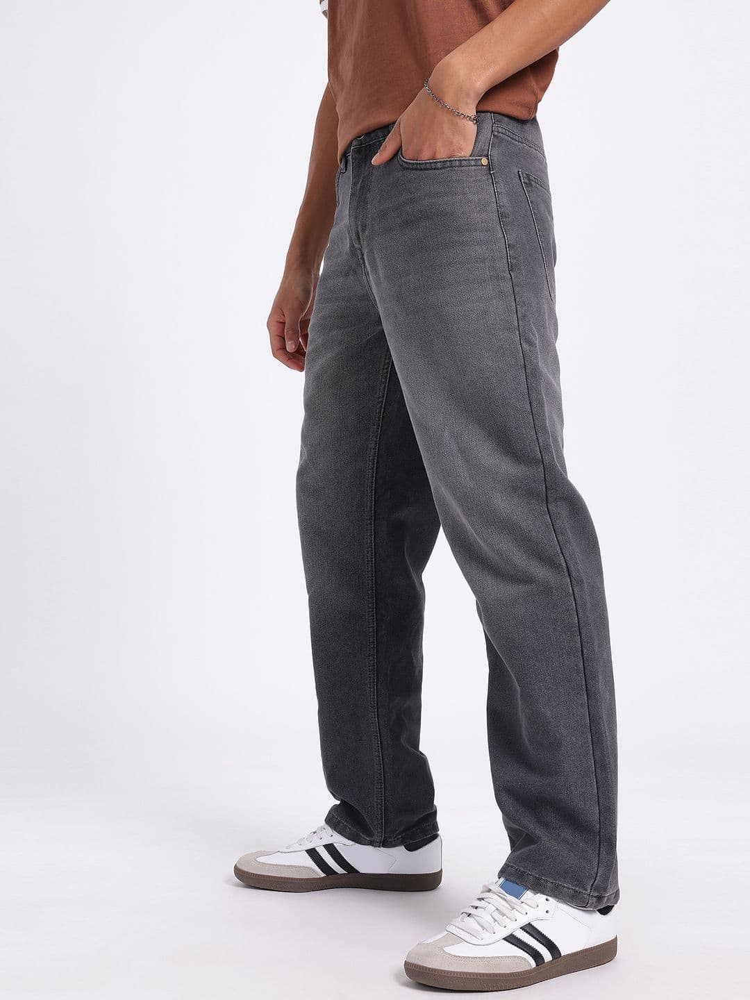 glitchez Men Straight Fit Light Fade Jeans thumbnail 4