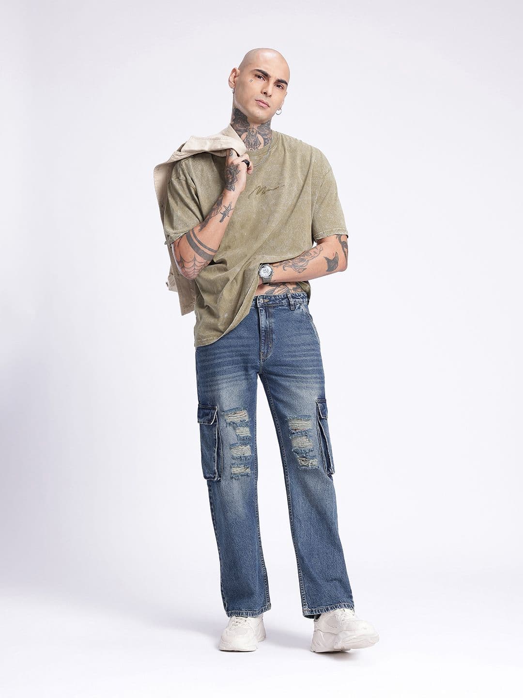 glitchez Men Relaxed Fit Ripped Heavy Fade Cargo Jeans thumbnail 8