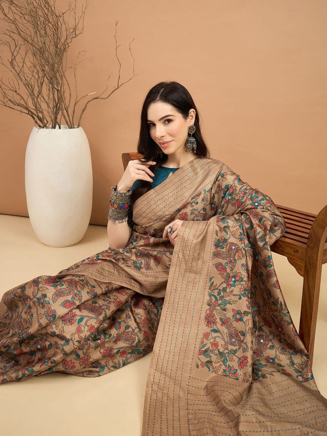 Saree mall Floral Kantha Work Silk Blend Tussar Sarees - view 1