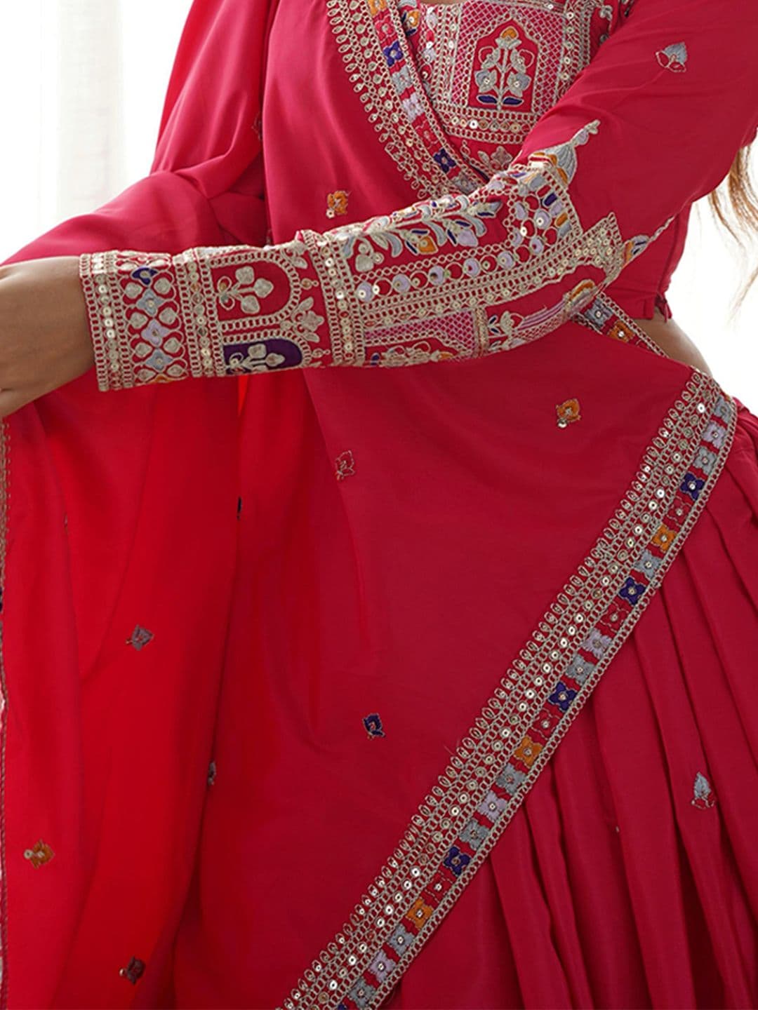 Pandadi Saree Embroidered Sequinned Semi-Stitched Lehenga & Unstitched Blouse With Dupatta thumbnail 6
