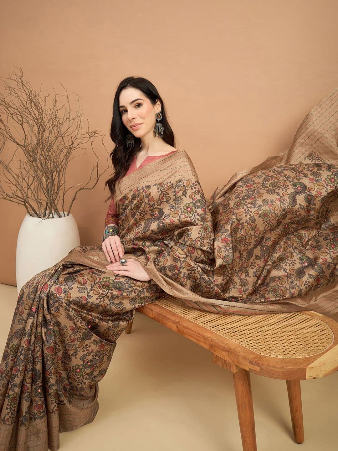 Saree mall Floral Kantha Work Silk Blend Tussar Sarees - view 1