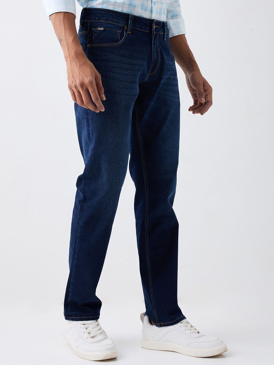 SPYKAR Men Rover fit, Mid-Rise, Regular Fit  Light Fade Jeans thumbnail 5