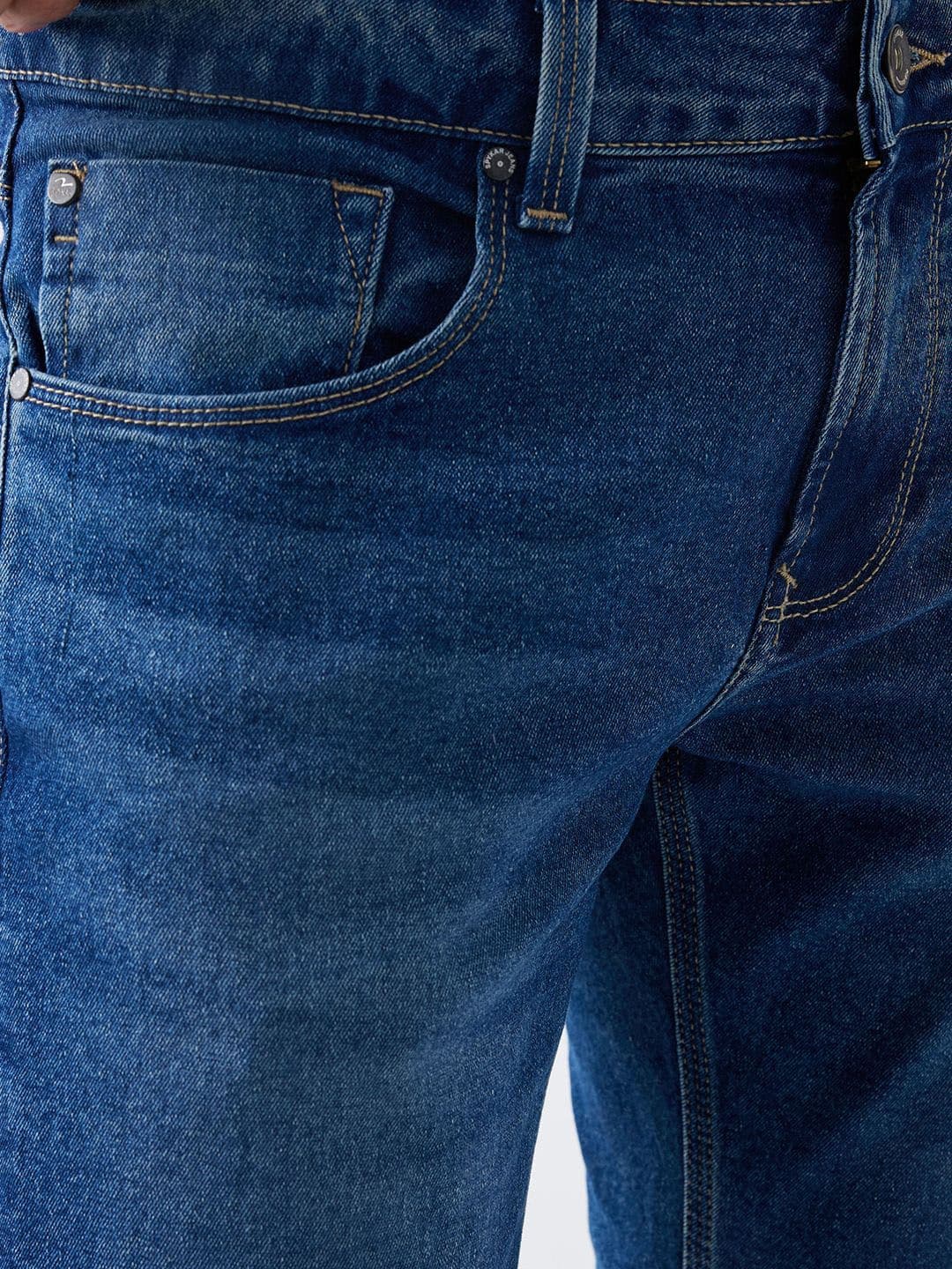 SPYKAR Men Slim Fit Low-Rise Low Distress Light Fade Jeans thumbnail 3