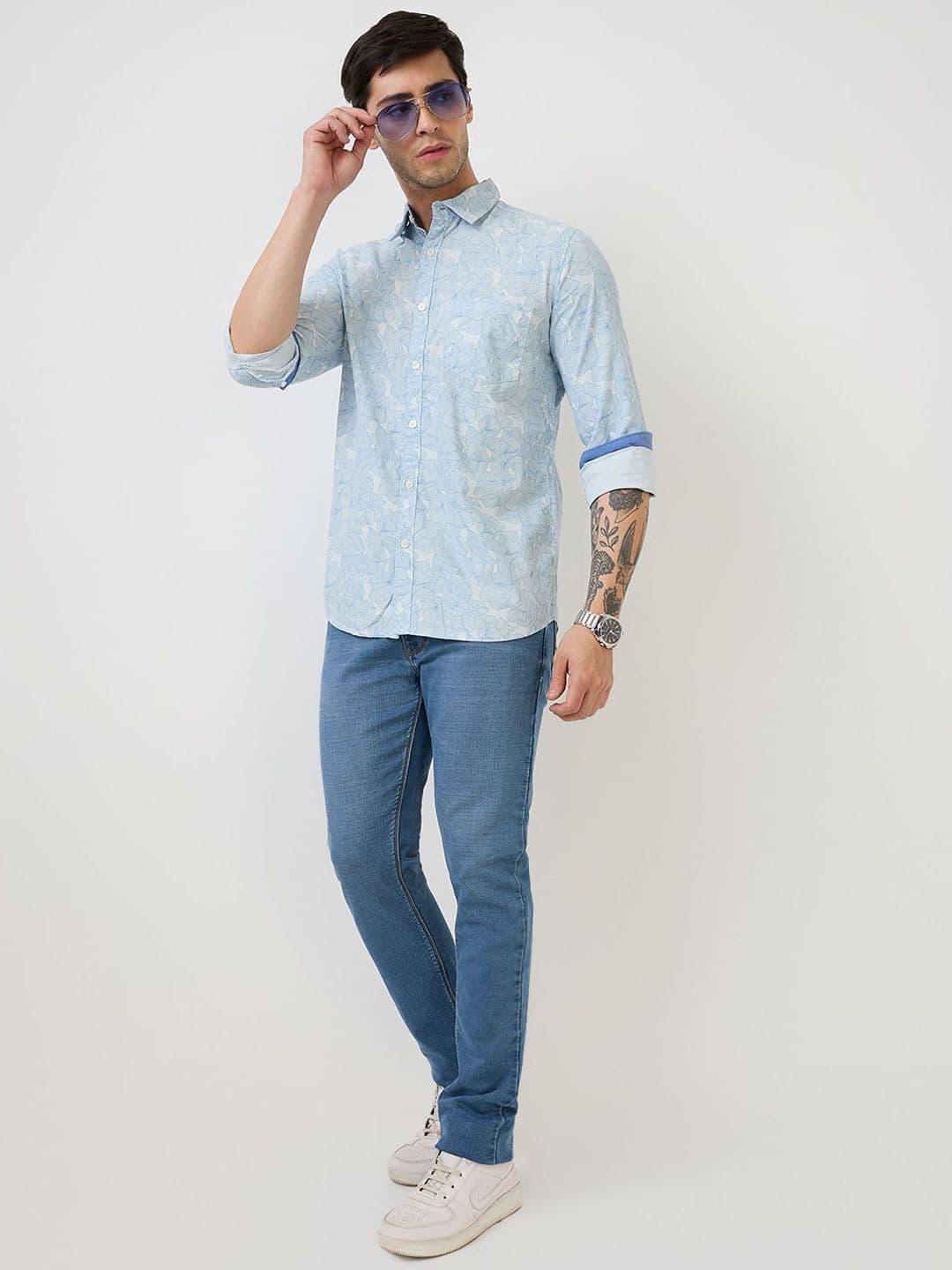 Parx Men Tapered Fit Low-Rise Light Fade Jeans thumbnail 4