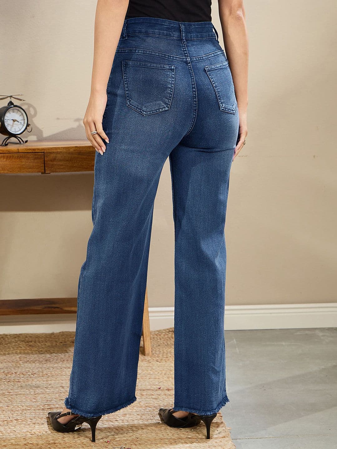 SASSAFRAS BASICS Women Comfort Straight Fit High-Rise Clean Look Light Fade Jeans thumbnail 5