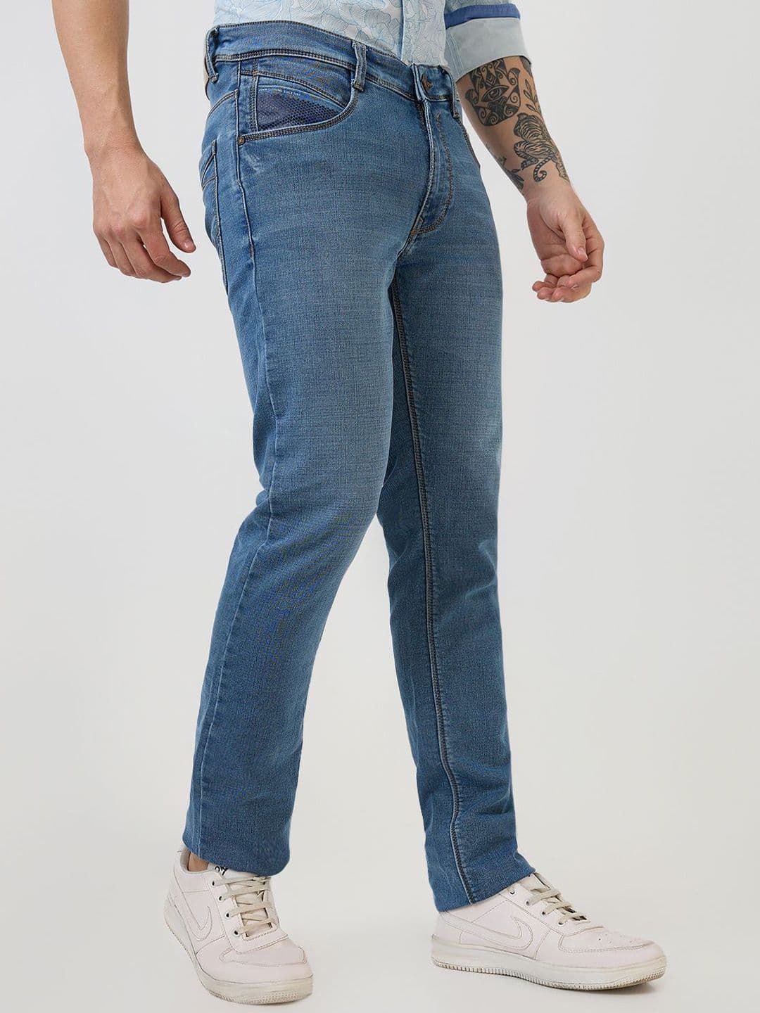 Parx Men Tapered Fit Low-Rise Light Fade Jeans thumbnail 6