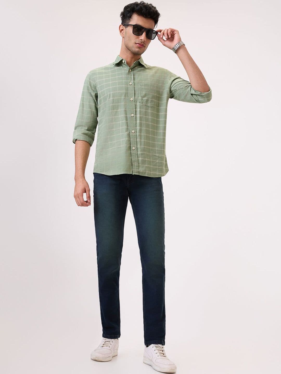 Park Avenue Men Slim Fit Mid-Rise Heavy Fade Jeans thumbnail 7