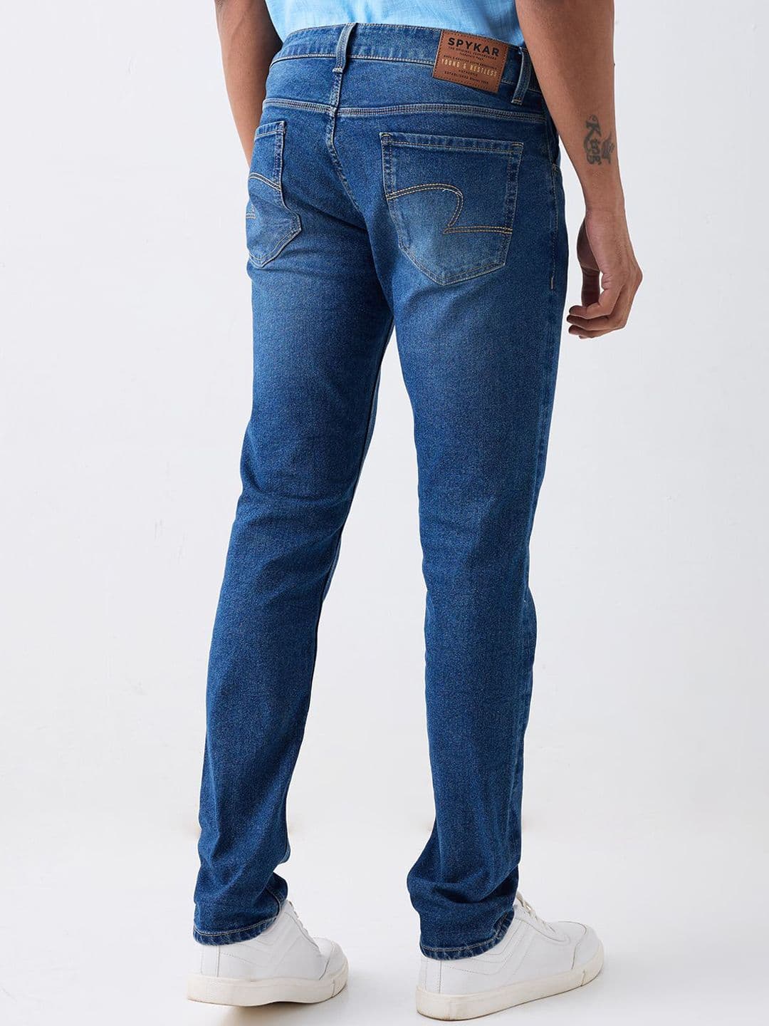 SPYKAR Men Slim Fit Low-Rise Low Distress Light Fade Jeans thumbnail 6