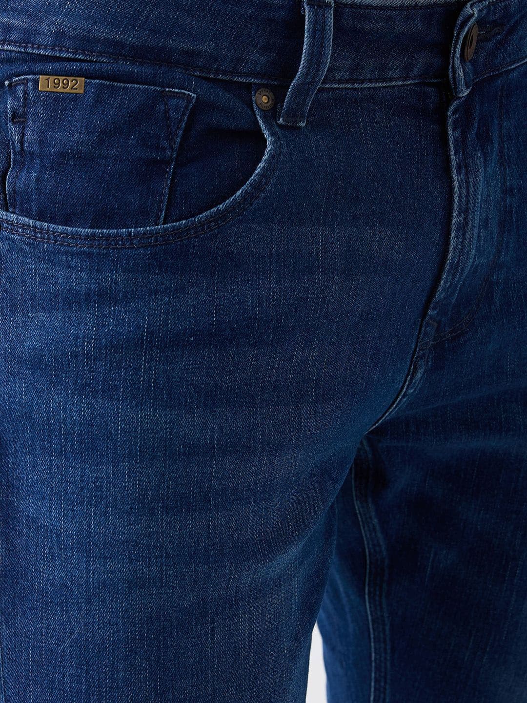 SPYKAR Men Slim Fit Mid-Rise Light Fade Jeans thumbnail 3