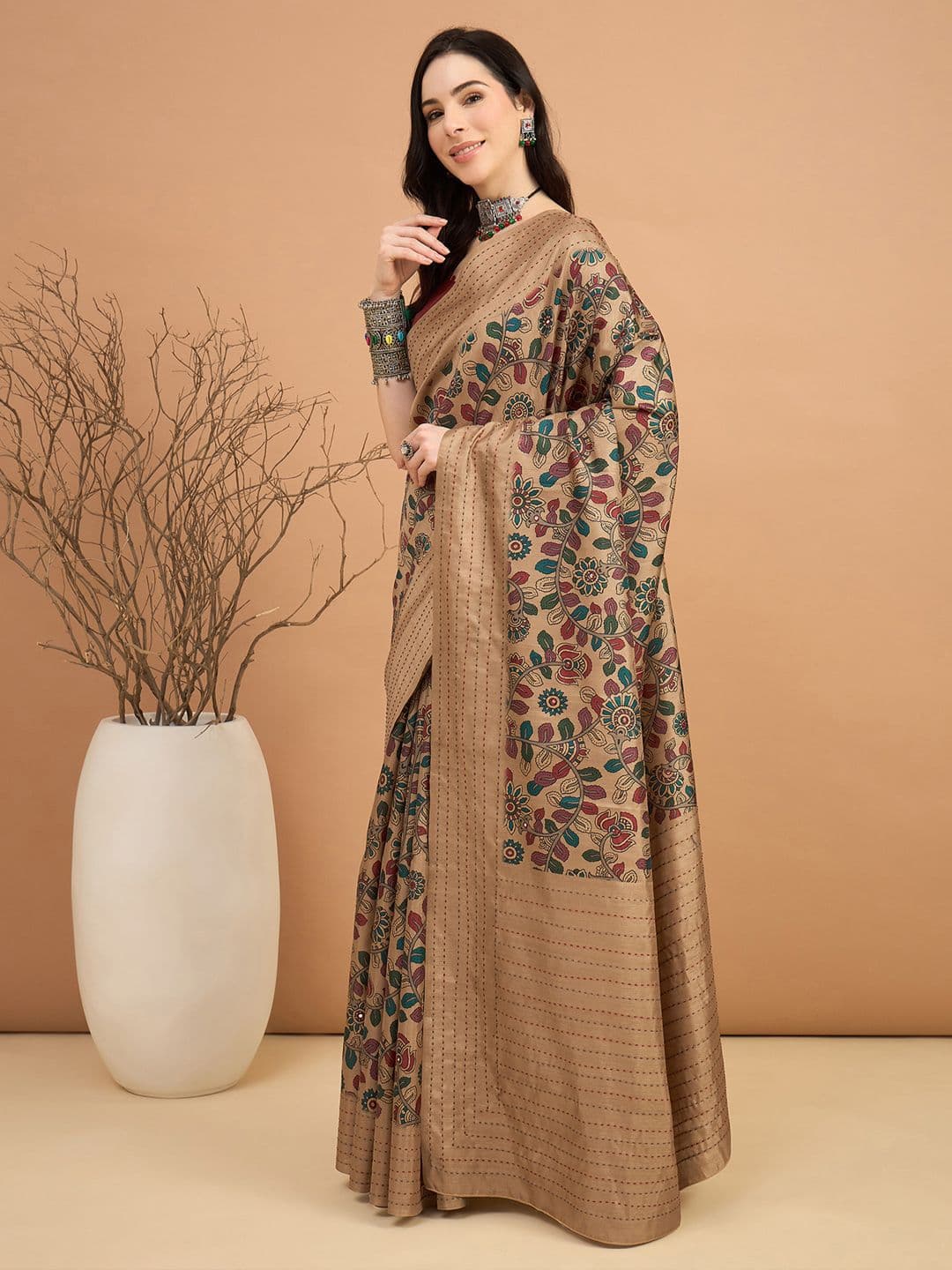 Saree mall Floral Kantha Work Silk Blend Tussar Sarees thumbnail 4