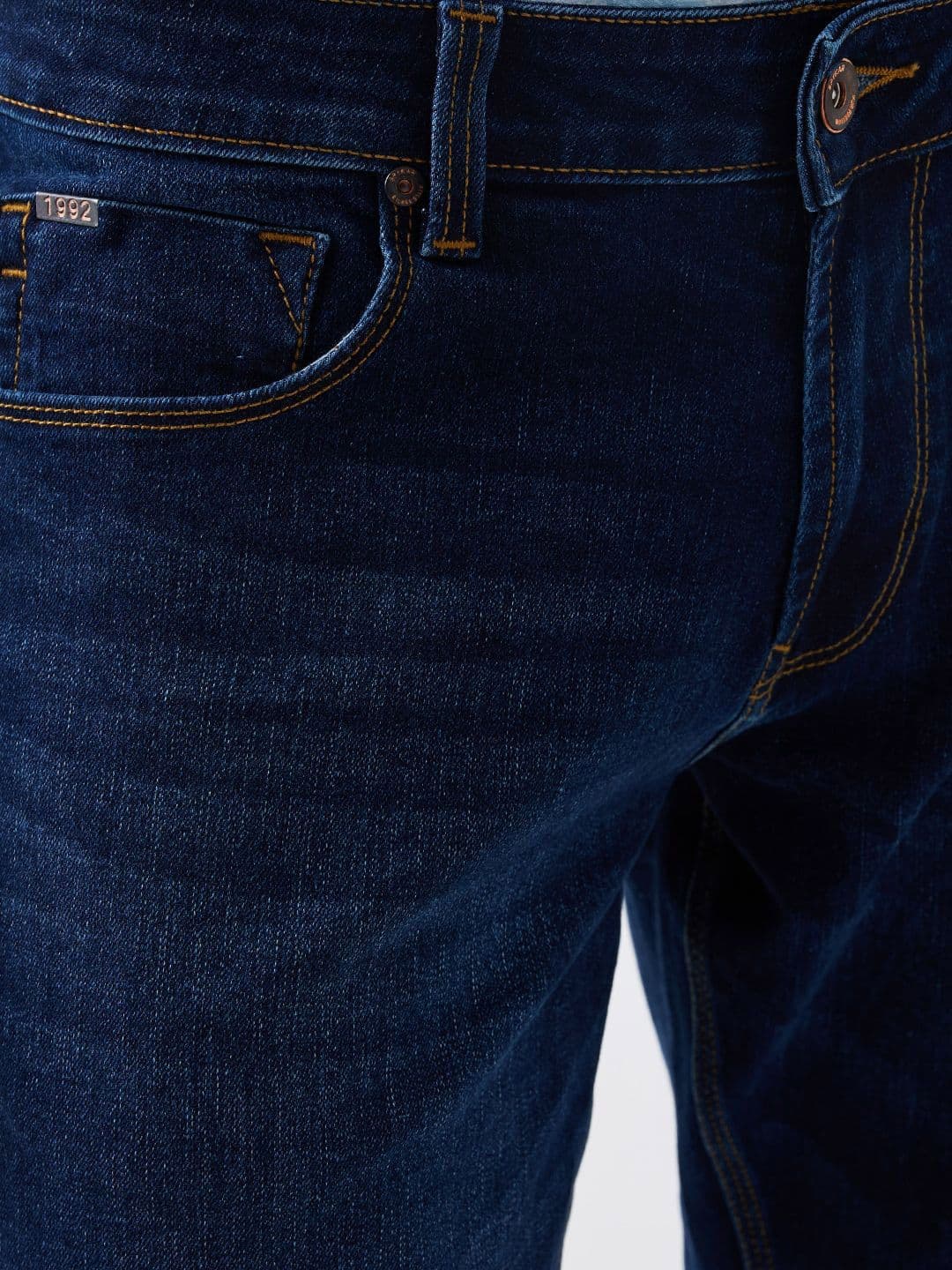 SPYKAR Men Rover fit, Mid-Rise, Regular Fit  Light Fade Jeans thumbnail 2