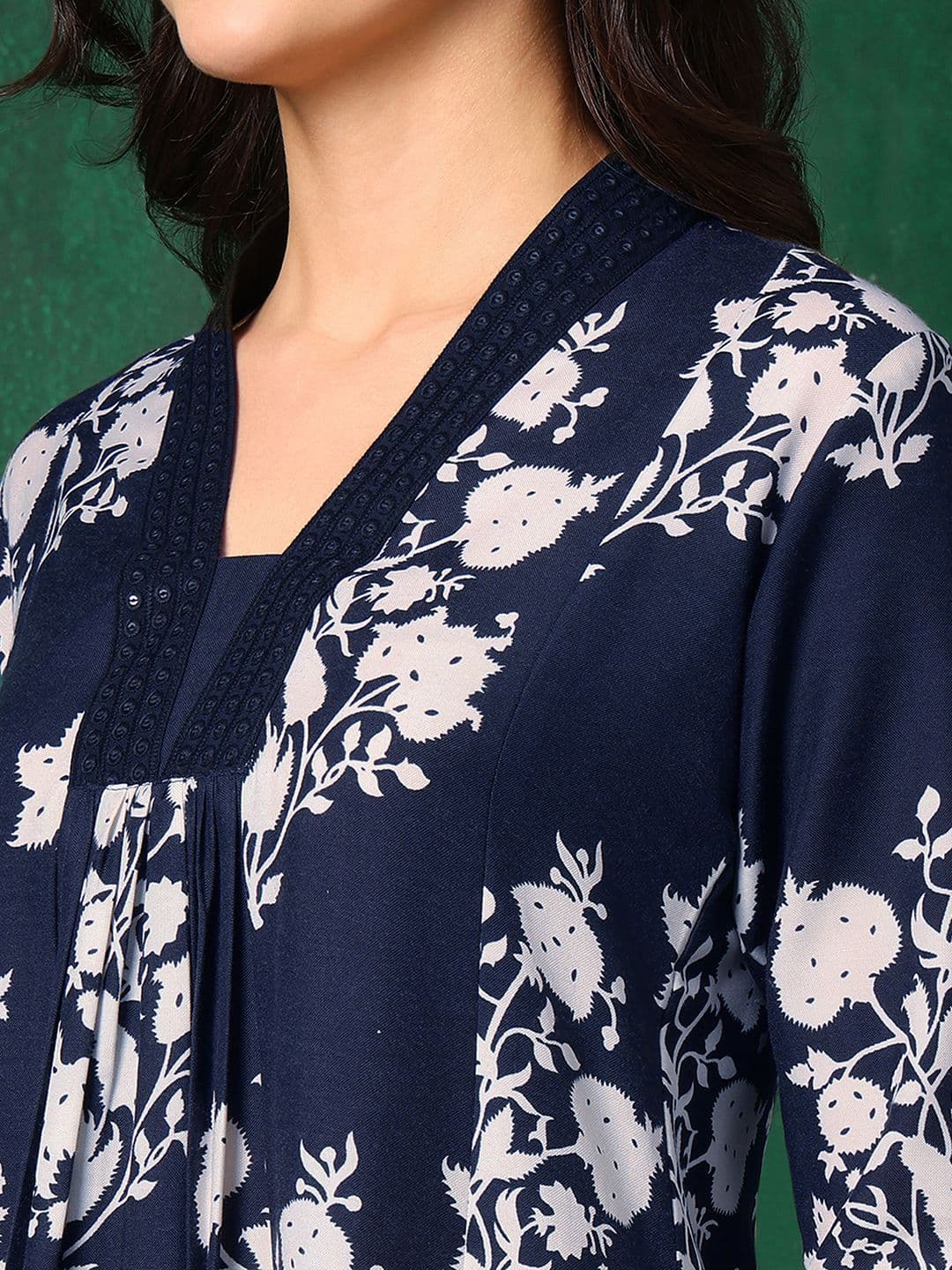 KALINI Women Floral Printed Regular Mirror Work Kurta with Palazzos & With Dupatta thumbnail 3