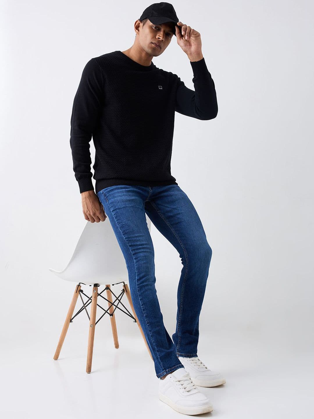 SPYKAR Men Slim Fit Mid-Rise Light Fade Jeans thumbnail 7