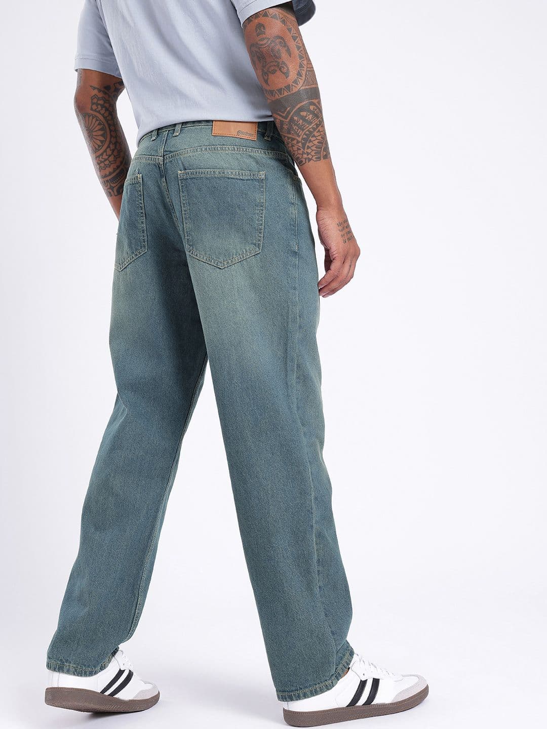glitchez Men Straight Fit Heavy Fade Jeans thumbnail 3