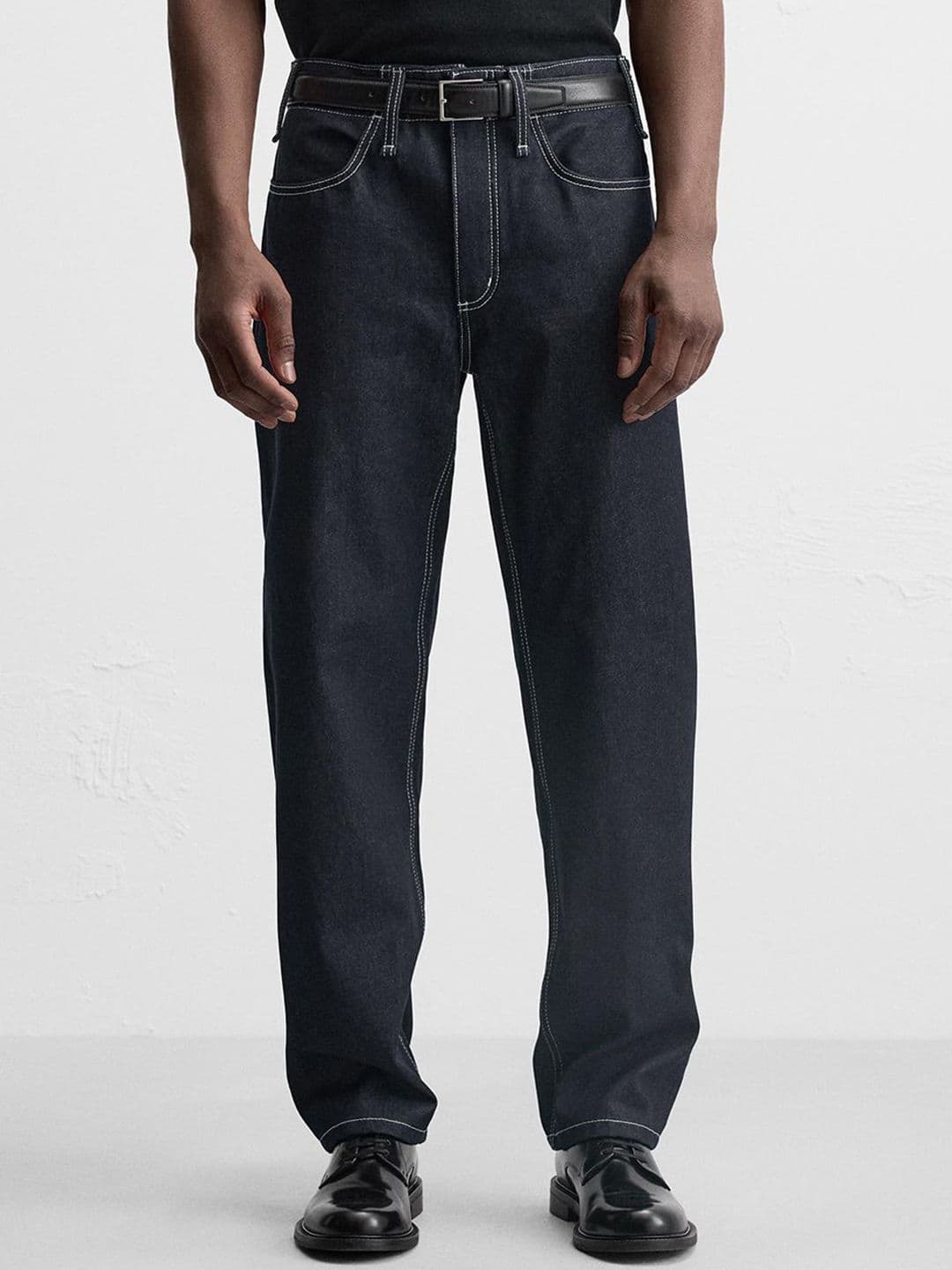 Kotty Men Relaxed Fit Mid-Rise Stretchable Jeans - view 1