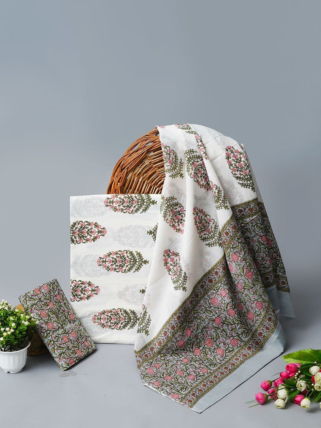 Kwatchi Printed Pure Cotton Unstitched Dress Material thumbnail 5