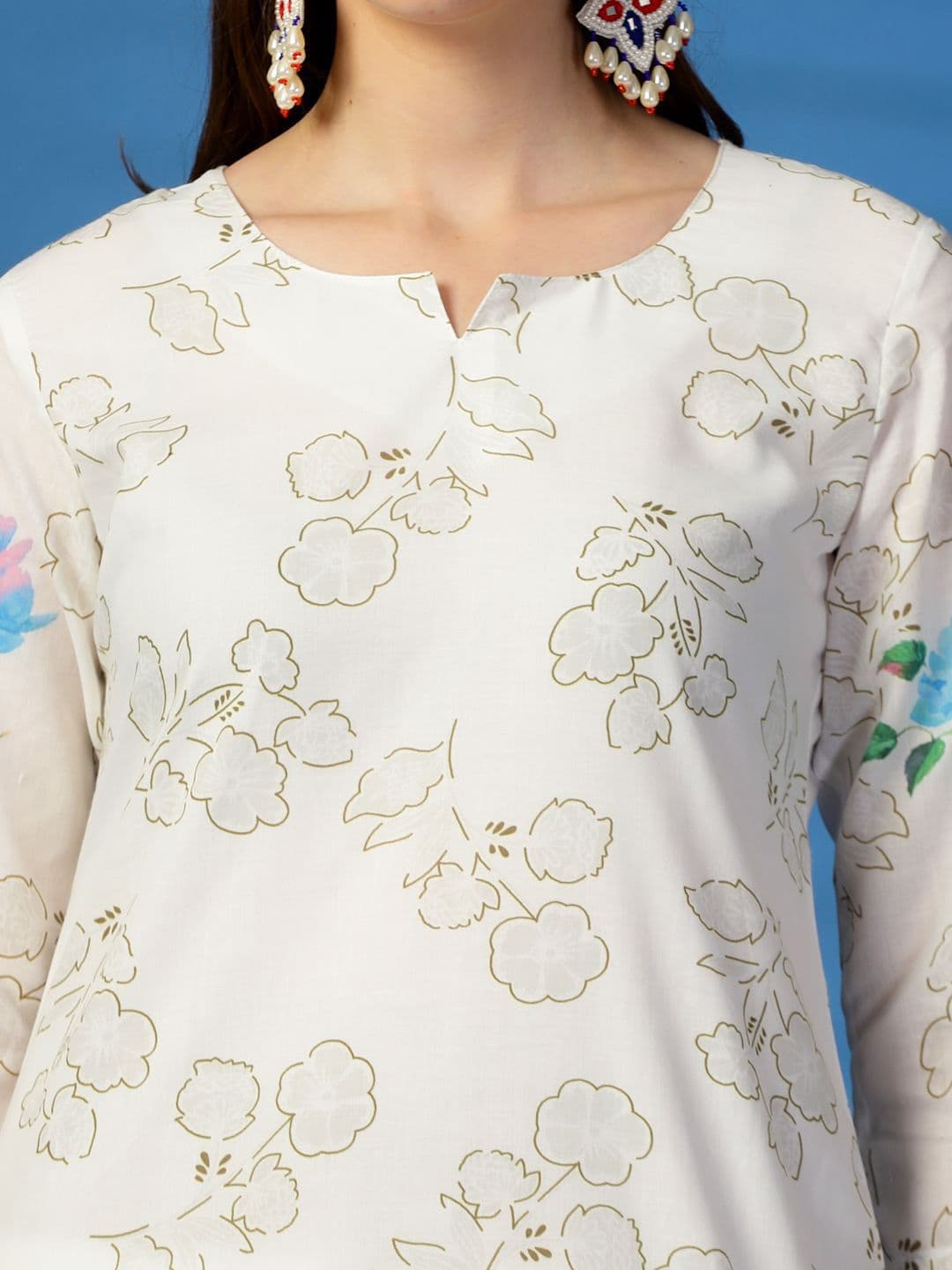Sangria Floral Printed Pure Cotton Straight Kurta thumbnail 3