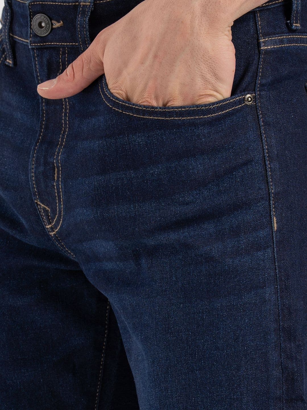 Red Tape Men Straight Fit Mid-Rise Light Fade Stretchable Jeans thumbnail 2