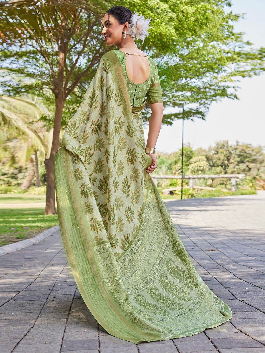 KALINI Ethnic Motifs Zari Silk Cotton Saree thumbnail 4